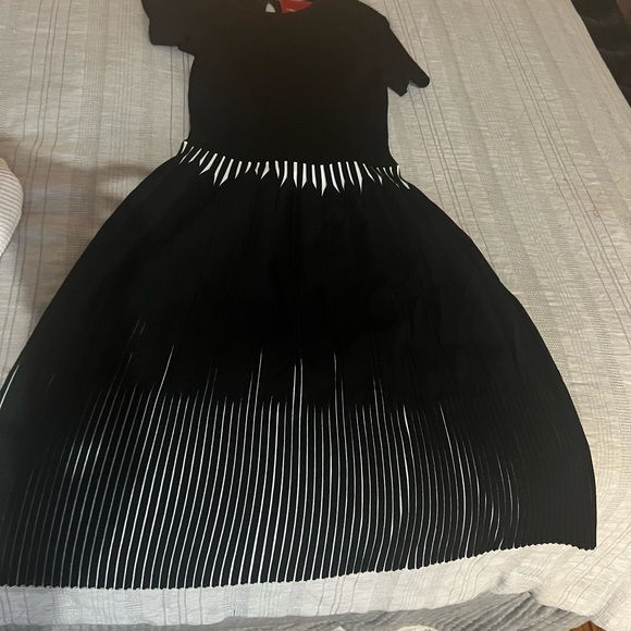 Carolina Herrera dress new with tag size M - Picture 8 of 12